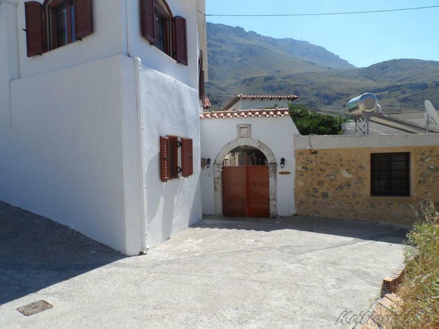 Villa Liolio'S Manor à Agalianos Extérieur photo
